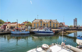 Cozy Apartment In Samsø With House Sea View, Ballen